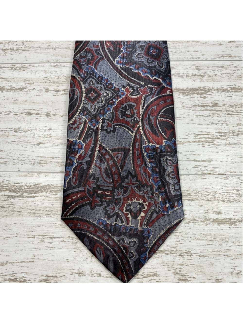 Vintage David Taylor Clip On Tie Gray Red Paisley Pre Tied Mens Polyester - Picture 1 of 5